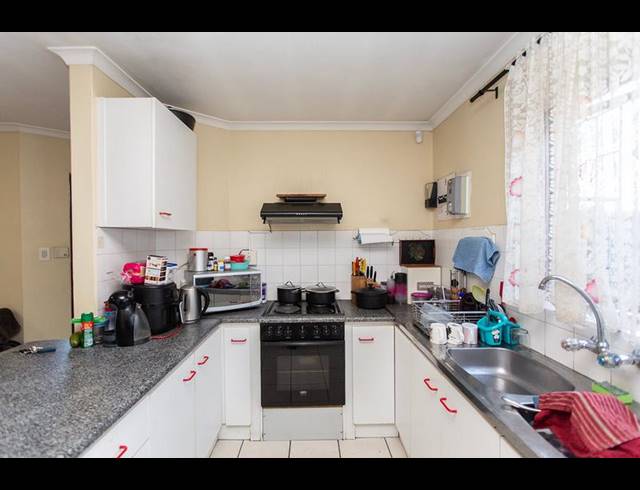 3 BEDROOM TOWNHOUSE FOR SALE IN PEERLESS PARK WEST